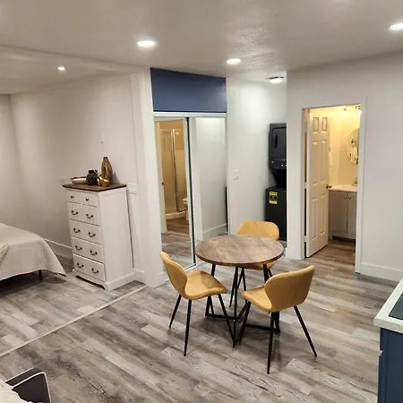 Peaceful And Cozy Studio